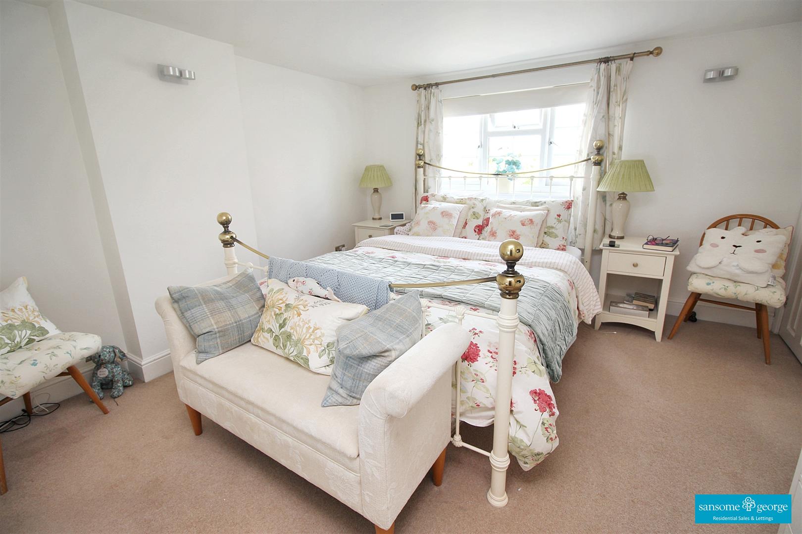 Holybrook Crescent, Reading